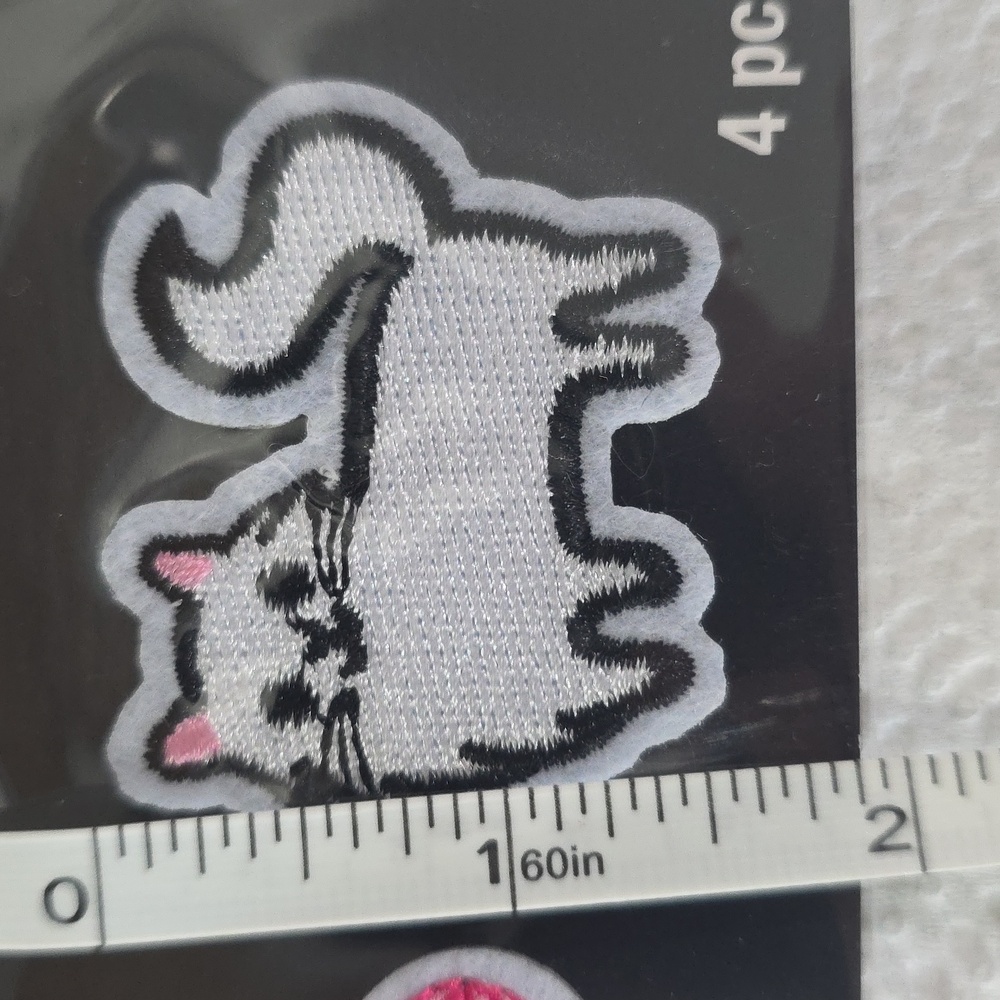 ARTMINDS IRON-ON 4 pc PATCH - Picture 8 of 12
